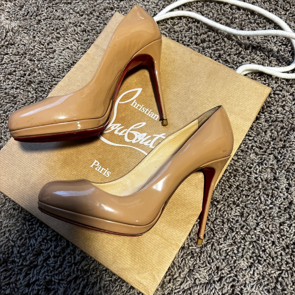 CHRISTIAN LOUBOUTIN